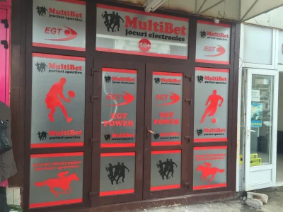 Decorări Vitrine 2 Decorări Vitrine